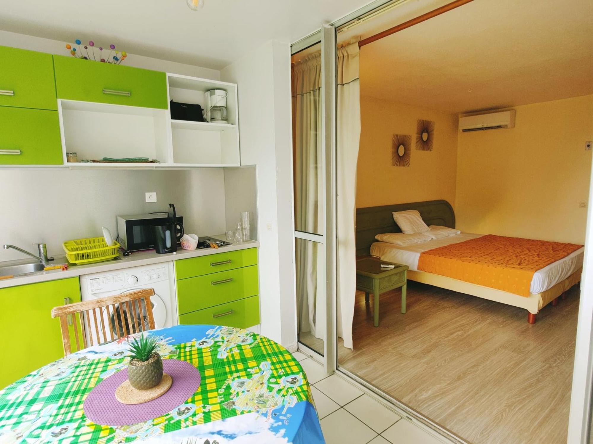 Studio Vue Mer, Pieds Dans L'Eau Le Gosier  Exterior photo